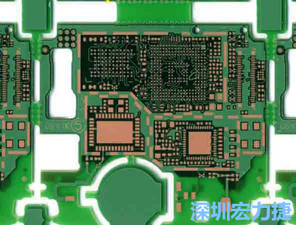 在產(chǎn)品極度要求小型化設(shè)計時，可利用HDI板材壓縮主板面積，同時具減輕重量優(yōu)點。
