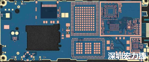 手機可用的PCB空間相當小，而1片式的設(shè)計是節(jié)省成本的作法，如何做到區(qū)隔不同子系統(tǒng)、降低雜訊干擾，是設(shè)計關(guān)鍵。