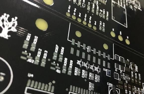 絲印位號設(shè)計錯誤會影響PCBA貼片加工嗎？