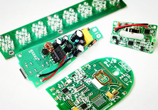 為什么PCB板顏色絕大多數(shù)都是綠色的？